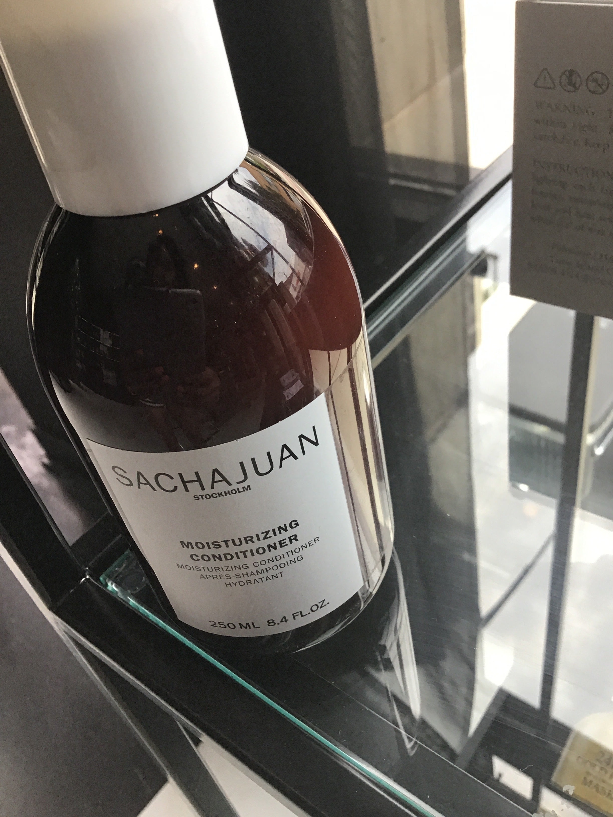 Moisturizing conditioner