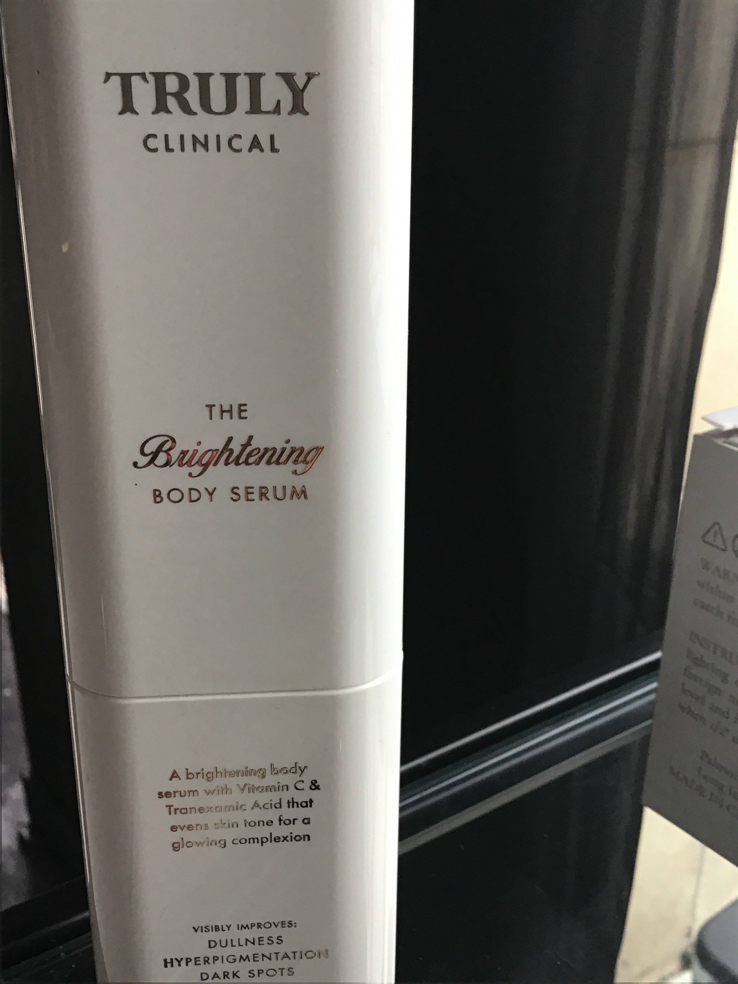 Brightening body serum