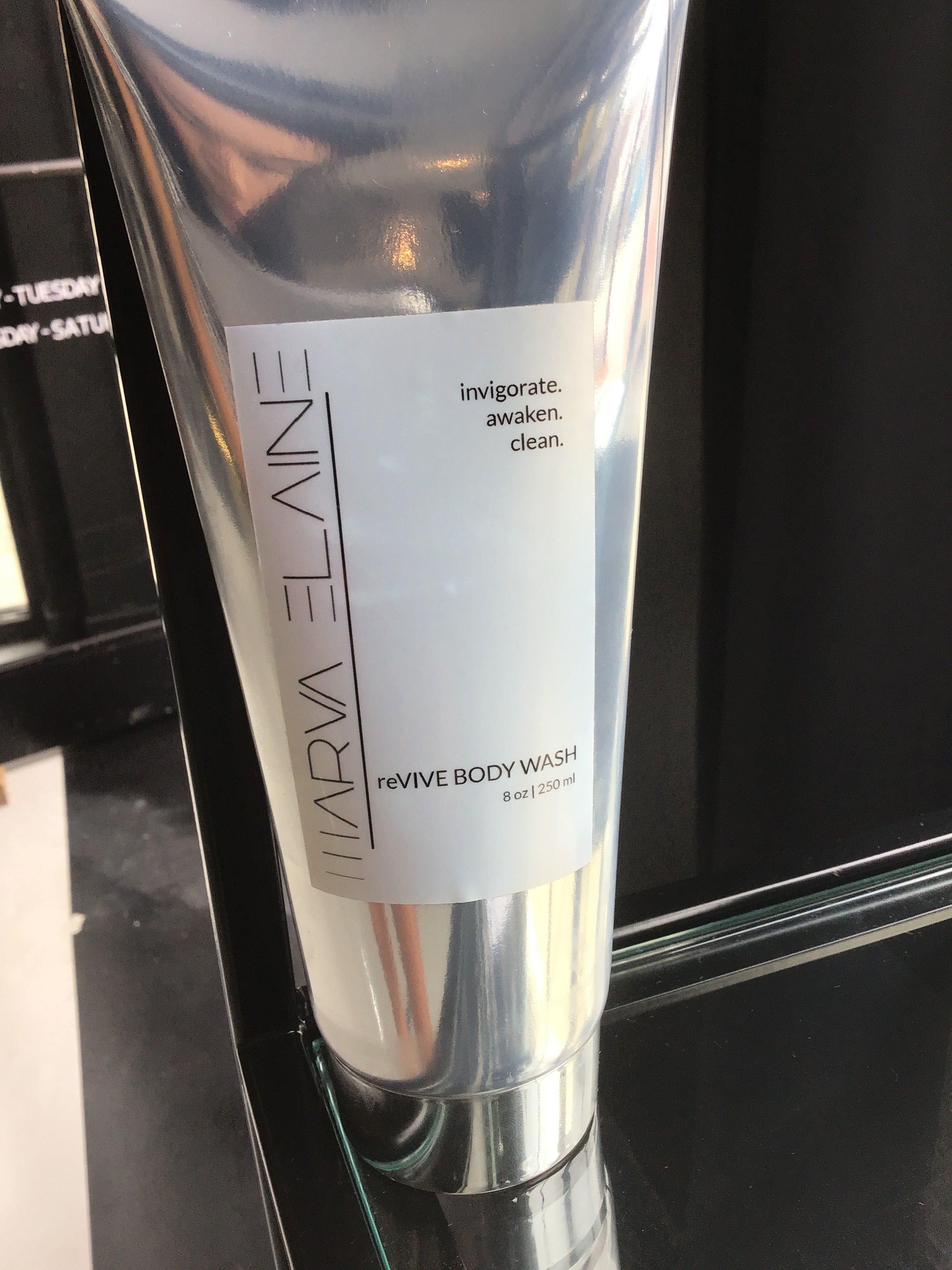 reVIVE BODY WASH
